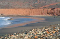 Surfing Punta Cabras